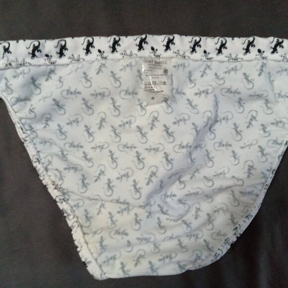 NWOT RARE OLAF BENZ DESIGNER 1" SWIM BRIEF, WHITE GECKO DESIGN, SIZE "S" - Picture 3 of 7
